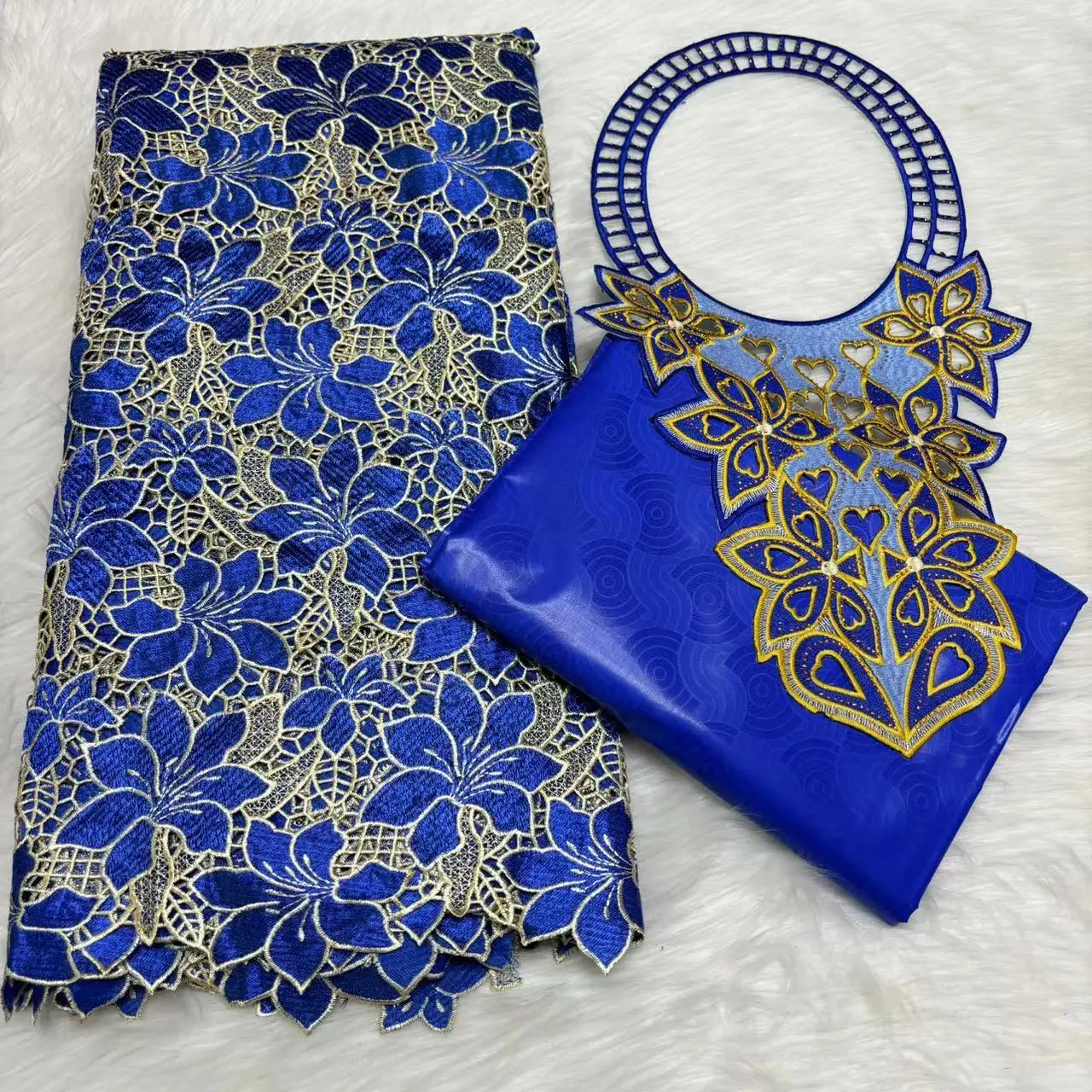 2025 Latest 2.5yards Swiss Bazin Riche Guinea Fabric +2.5 Yards Swiss Cotton Lace Fabric with Collar Set for Dress M5-311-3
2025 Latest 2.5yards Swiss Bazin Riche Guinea Fabric +2.5 Yards Swiss Cotton Lace Fabric with Collar Set for Dress M5-311-3