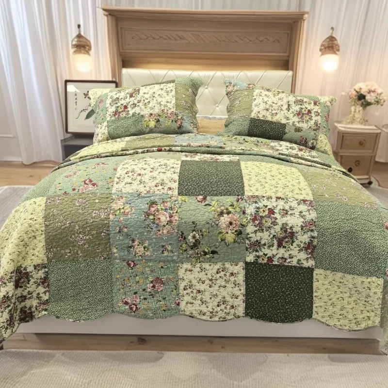 Vintage Patchwork 100% Cotton Quilt Set 3PCS Queen Size Floral Printed Bedspread & Coverlet Lightweight Comforter for Home Decor
Vintage Patchwork 100% Cotton Quilt Set 3PCS Queen Size Floral Printed Bedspread & Coverlet Lightweight Comforter for Home Decor