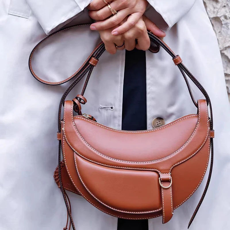 European American Crescent Shoulder Bag Women's Luxury High-end Pu Handbag New Stylish Simple Zippered Crossbody Bag
European American Crescent Shoulder Bag Women's Luxury High-end Pu Handbag New Stylish Simple Zippered Crossbody Bag
