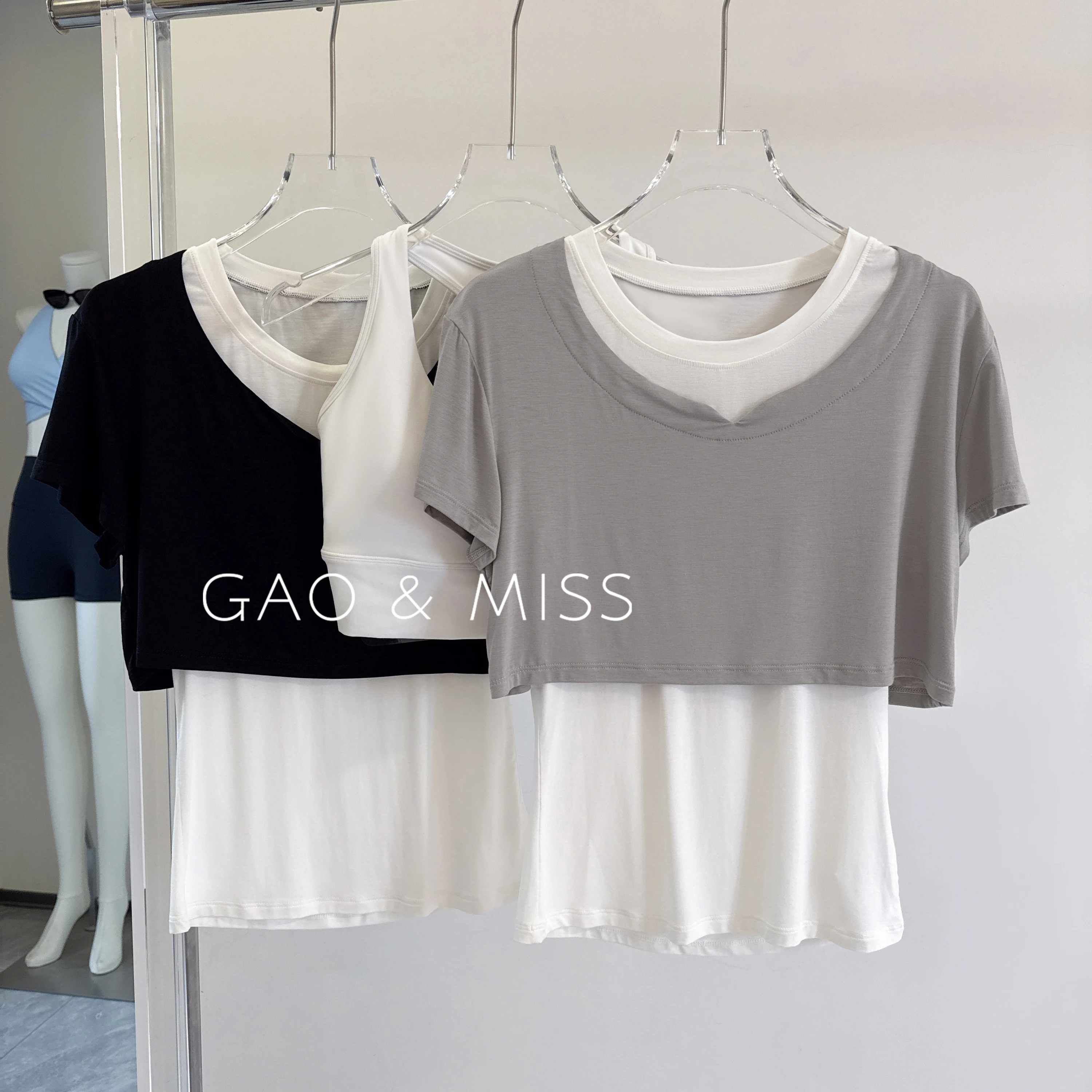 Summer Thin Color Block Yoga Short Sleeve Women's Loose Breathable Slimming Sports T-Shirt Running Training Clothes New
Summer Thin Color Block Yoga Short Sleeve Women's Loose Breathable Slimming Sports T-Shirt Running Training Clothes New