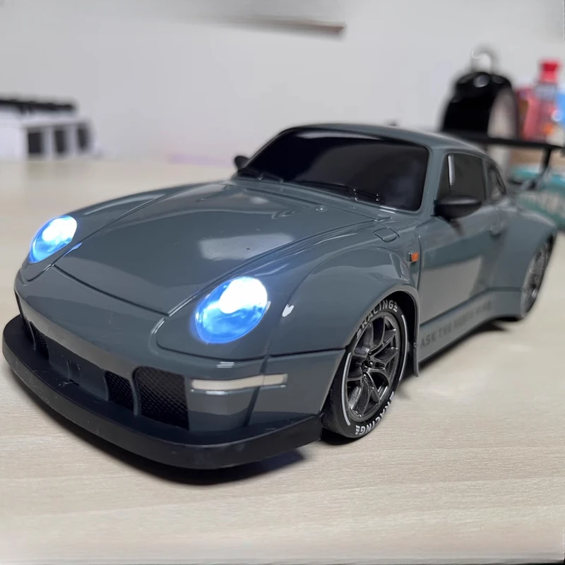 NEW 1/24 GTR 4WD Throttle LED Light High Speed RC Car Advanced Drift Car Model Gift Toy
NEW 1/24 GTR 4WD Throttle LED Light High Speed RC Car Advanced Drift Car Model Gift Toy