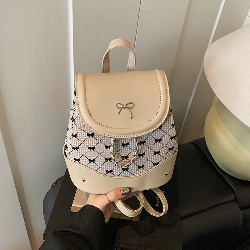 New High-end Summer Bow Backpack Women Convertible Stylish Daypack for Casual/Commute Bags for Woman Gifts Designer Luxury Bag
New High-end Summer Bow Backpack Women Convertible Stylish Daypack for Casual/Commute Bags for Woman Gifts Designer Luxury Bag