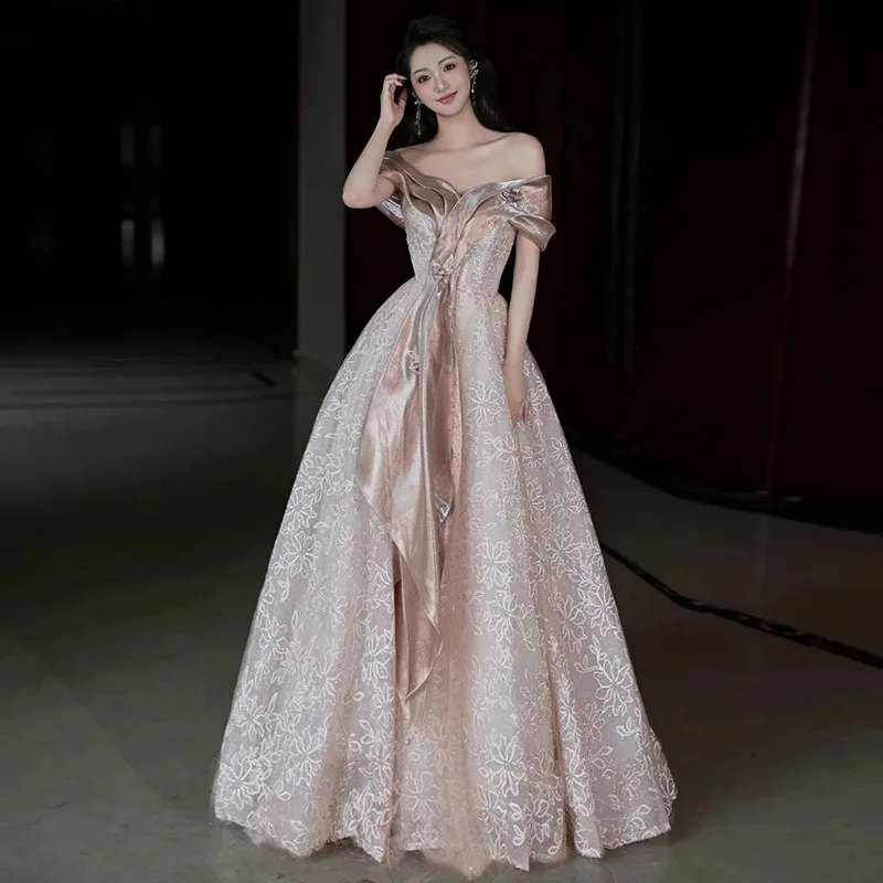 GIYSILE Customized Champagne Powder Evening Dress One-shoulder Female 2025 New Advanced Sense High-end Luxury Bride Toast Dress
GIYSILE Customized Champagne Powder Evening Dress One-shoulder Female 2025 New Advanced Sense High-end Luxury Bride Toast Dress