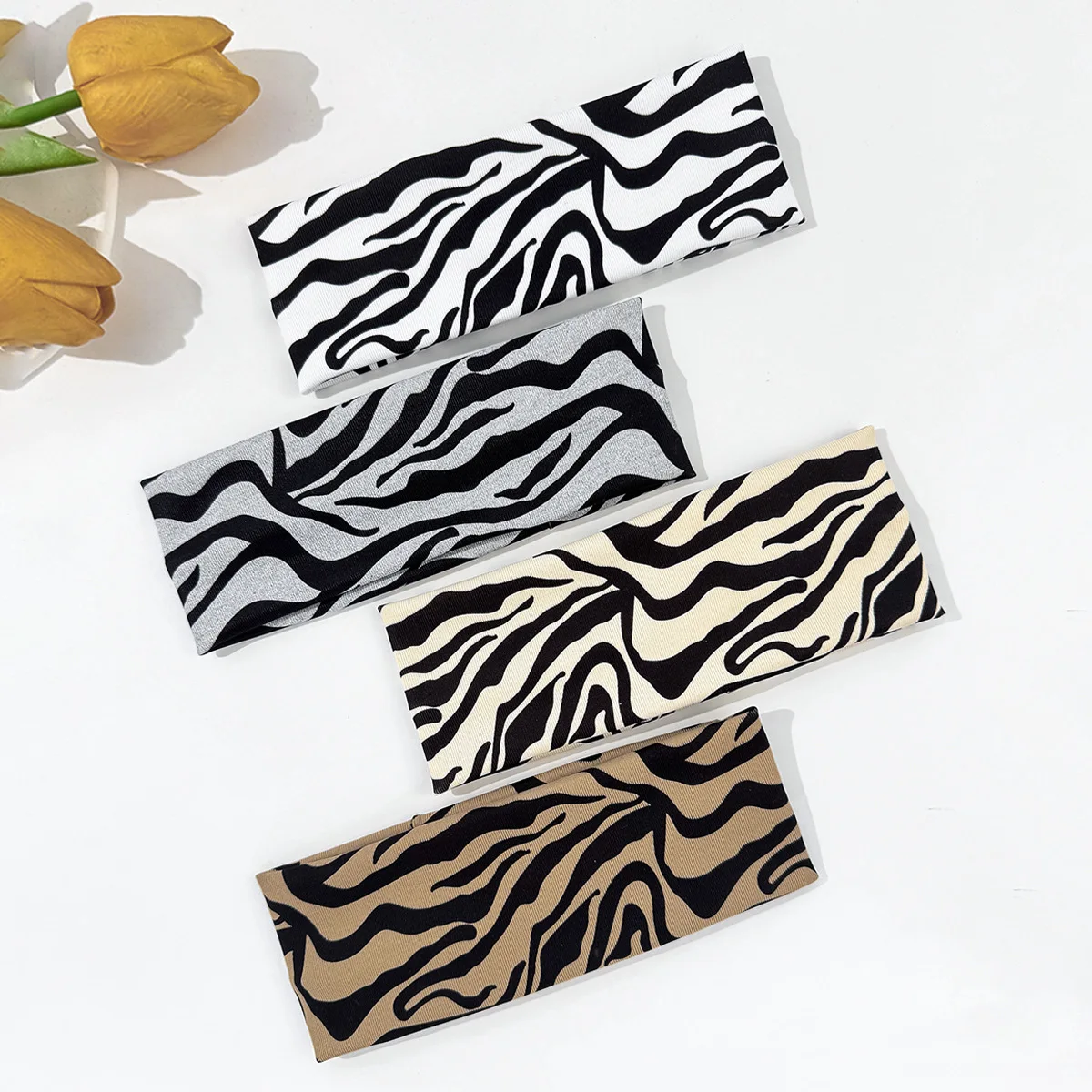 European and American striped printed headband, sports hair band, men's and women's same fashion sweat-absorbing yoga hair band
European and American striped printed headband, sports hair band, men's and women's same fashion sweat-absorbing yoga hair band