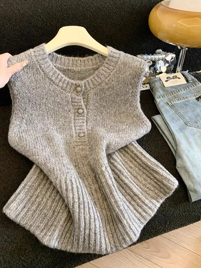Spring Autumn 2026 Women's Knitted Vest Top Design Sensation Outerwear Sweater Jaet Button Sle Faionable Straight Cut
Spring Autumn 2026 Women's Knitted Vest Top Design Sensation Outerwear Sweater Jaet Button Sle Faionable Straight Cut
