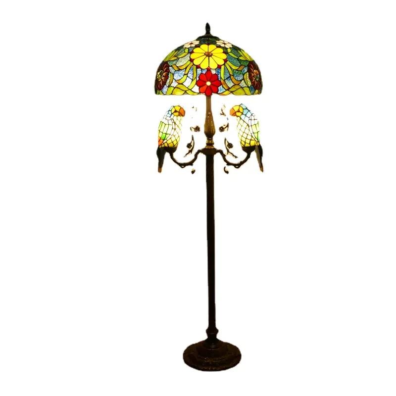 Tiffany's old Shanghai study office table vertical lamp, retro bedroom living room decorative glass floor lamp
Tiffany's old Shanghai study office table vertical lamp, retro bedroom living room decorative glass floor lamp