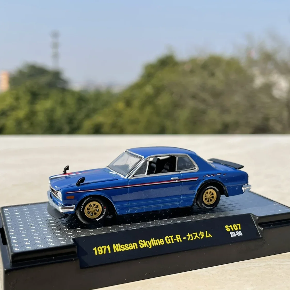 Diecast 1:64 Scale Nissan Skyline GTR Alloy Classic Nostalgic Car Model Collectible Toy Gift Display Ornament
Diecast 1:64 Scale Nissan Skyline GTR Alloy Classic Nostalgic Car Model Collectible Toy Gift Display Ornament