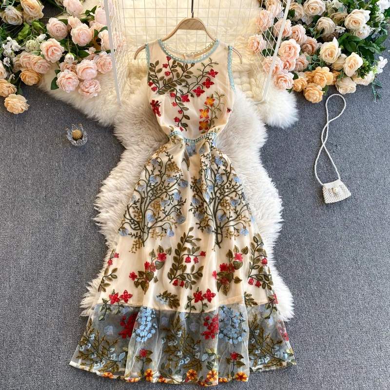 2022 New Fashion Luxury Flower A-Line Dress Women's Sleeveless Tank Slim Mesh Embroidered Elegant Summer Party Vestidos
2022 New Fashion Luxury Flower A-Line Dress Women's Sleeveless Tank Slim Mesh Embroidered Elegant Summer Party Vestidos