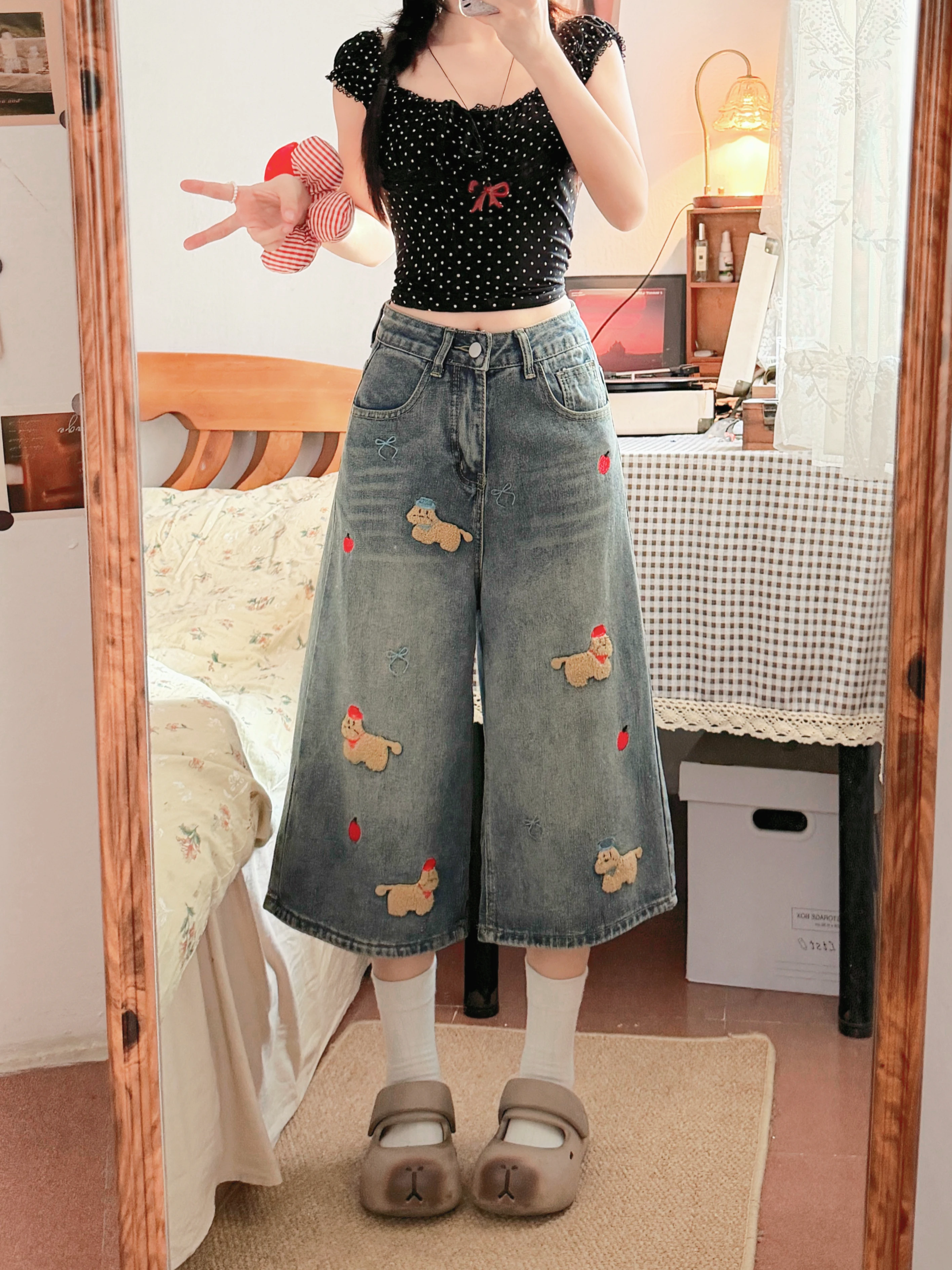 American Retro Blue Dog Embroidery Jeans Women Summer High Waist Wide Leg Seven-Foot Casual Wear Resistant Denim Pants
American Retro Blue Dog Embroidery Jeans Women Summer High Waist Wide Leg Seven-Foot Casual Wear Resistant Denim Pants
