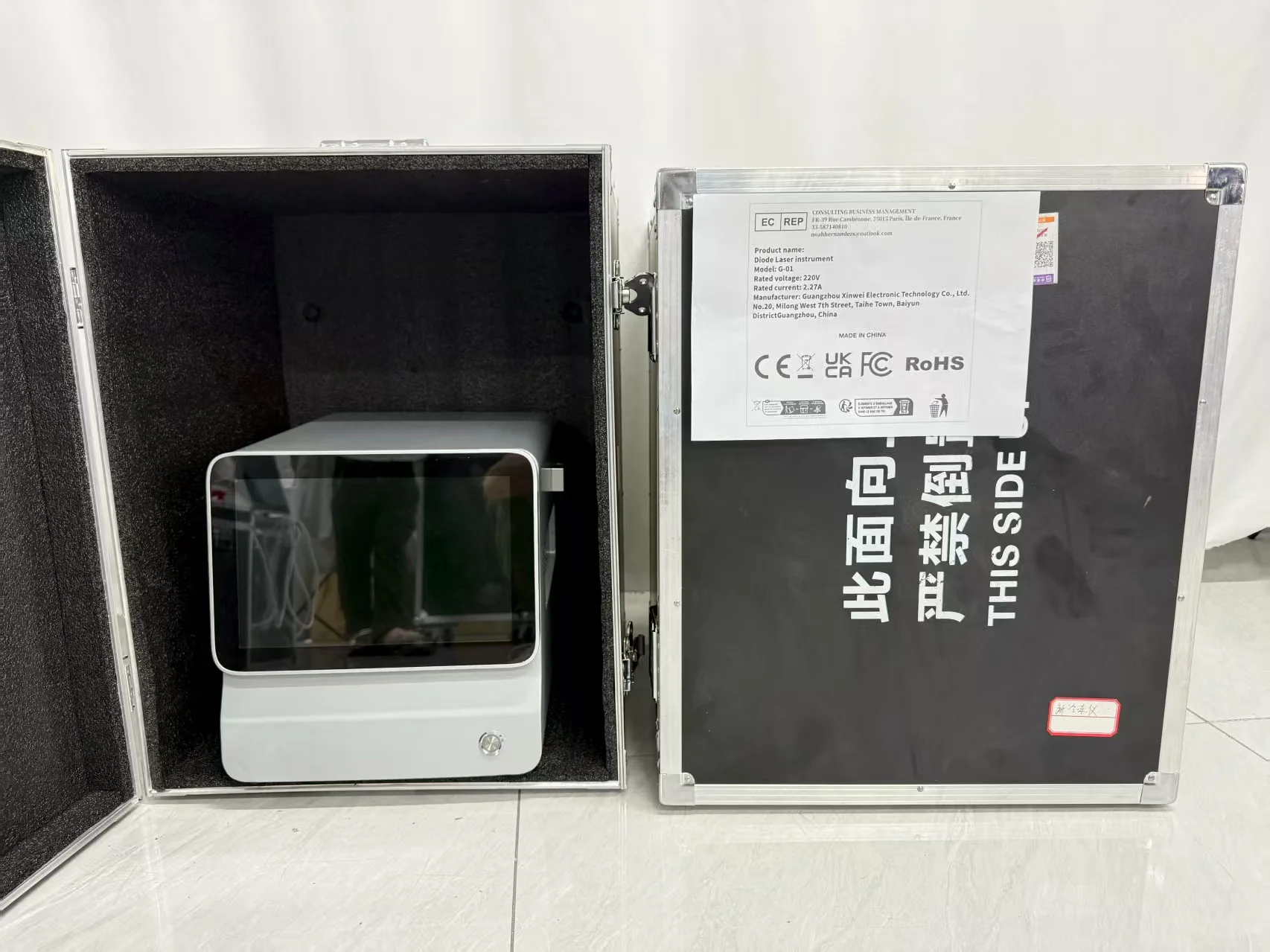 Лазерный эпилятор Ледяной титановый диодный лазер с 3 длинами волн - машина для постоянной эпиляции Высокомощный долговечный салонный класс.
Лазерный эпилятор Ледяной титановый диодный лазер с 3 длинами волн - машина для постоянной эпиляции Высокомощный долговечный салонный класс.