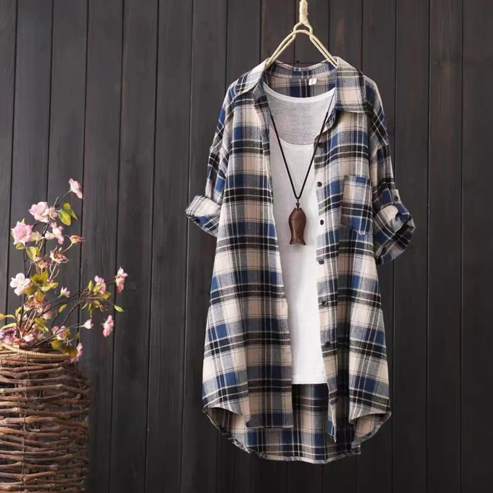 Women Casual Plaid Cotton Shirt Fashion Oversized Loose Button Outdoorwear Tunic Shirt New Retro Slim Low Waist Girls Simple Top
Women Casual Plaid Cotton Shirt Fashion Oversized Loose Button Outdoorwear Tunic Shirt New Retro Slim Low Waist Girls Simple Top