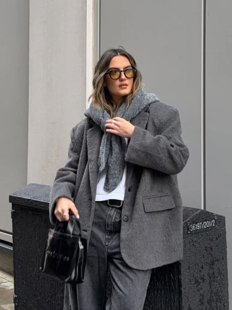 Women Solid Lapel Woolen Overcoat Fashion Grey V-neck Full Sleeve Pocket Loose Outerwears Female Autumn Daily Highstreet Jacket
Women Solid Lapel Woolen Overcoat Fashion Grey V-neck Full Sleeve Pocket Loose Outerwears Female Autumn Daily Highstreet Jacket