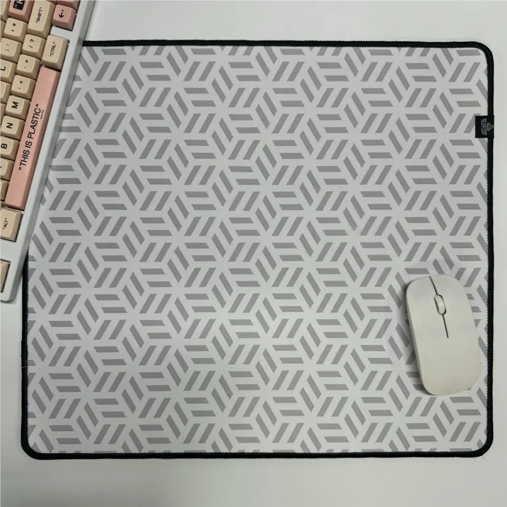 Professional Control 400X450MM Mouse Pad Speed Mousepad Gamer Desk Mat Game White Keyboard Pads E-Sport Rubber Desk Mat
Professional Control 400X450MM Mouse Pad Speed Mousepad Gamer Desk Mat Game White Keyboard Pads E-Sport Rubber Desk Mat