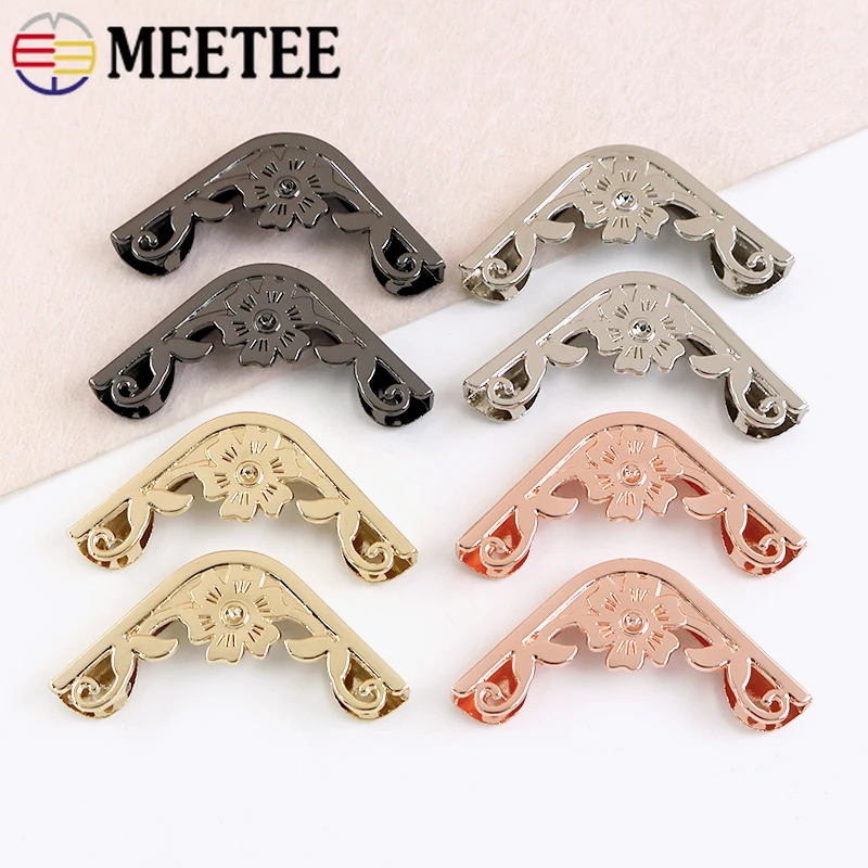 4/10Pcs 35x46mm Metal Bag Corner Protector Buckle Handbag Strap Decorative Hooks Purse Edge Clips Clasps DIY Sewing Accessories
4/10Pcs 35x46mm Metal Bag Corner Protector Buckle Handbag Strap Decorative Hooks Purse Edge Clips Clasps DIY Sewing Accessories