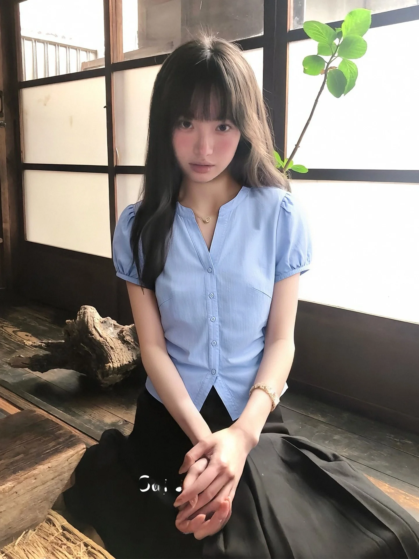 Blue Slim Fit Short Sleeve Shirt Women's Summer Waist Cinched Striped Shirt Korean College Style Top V Neck Button Closure
Blue Slim Fit Short Sleeve Shirt Women's Summer Waist Cinched Striped Shirt Korean College Style Top V Neck Button Closure