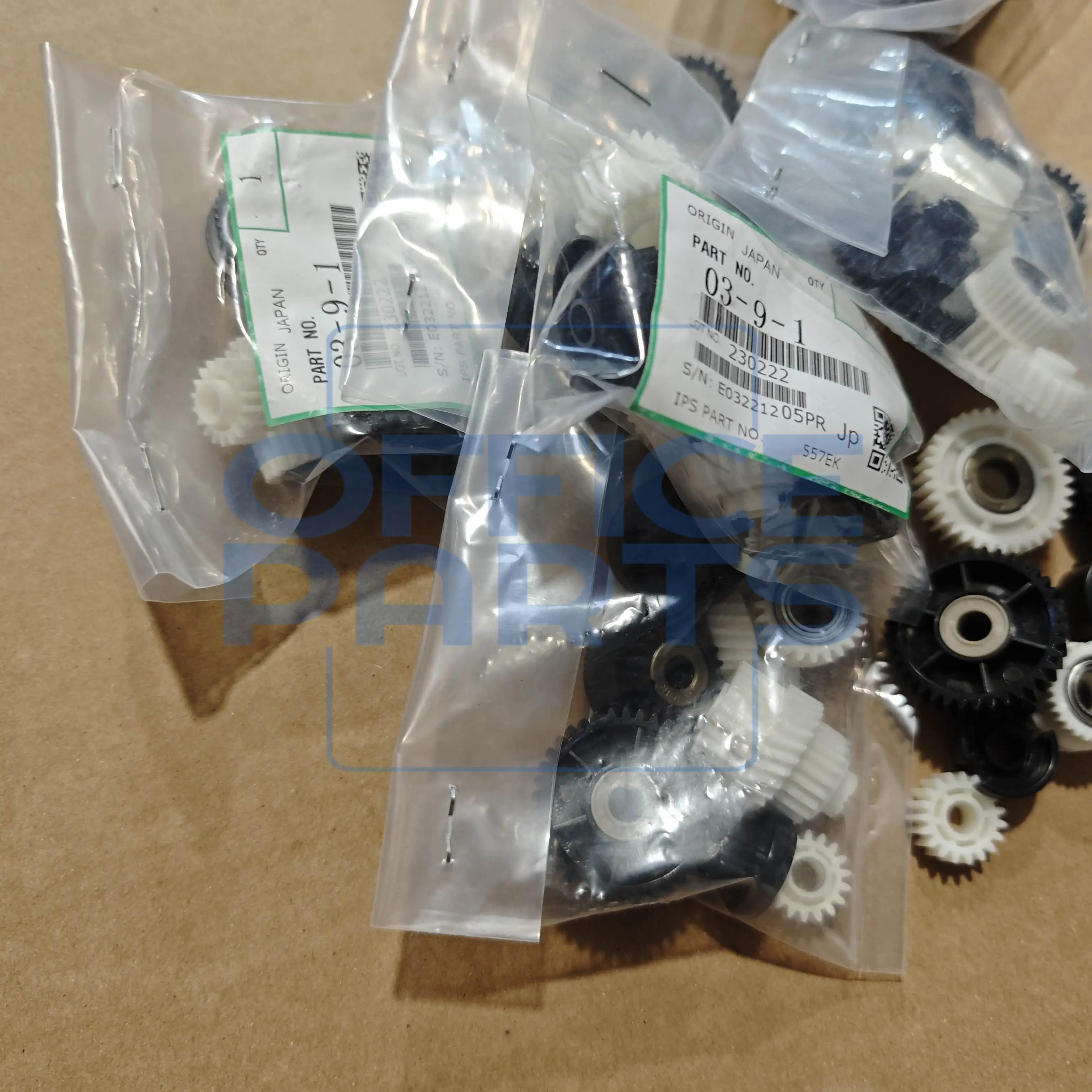AB011466 AB011470 AB017690 D1316663 D1316664 D1316666 Paper Feed Gear for Ricoh Aficio MP 6002 7502 9002 / MP6002 MP7502 MP9002
AB011466 AB011470 AB017690 D1316663 D1316664 D1316666 Paper Feed Gear for Ricoh Aficio MP 6002 7502 9002 / MP6002 MP7502 MP9002