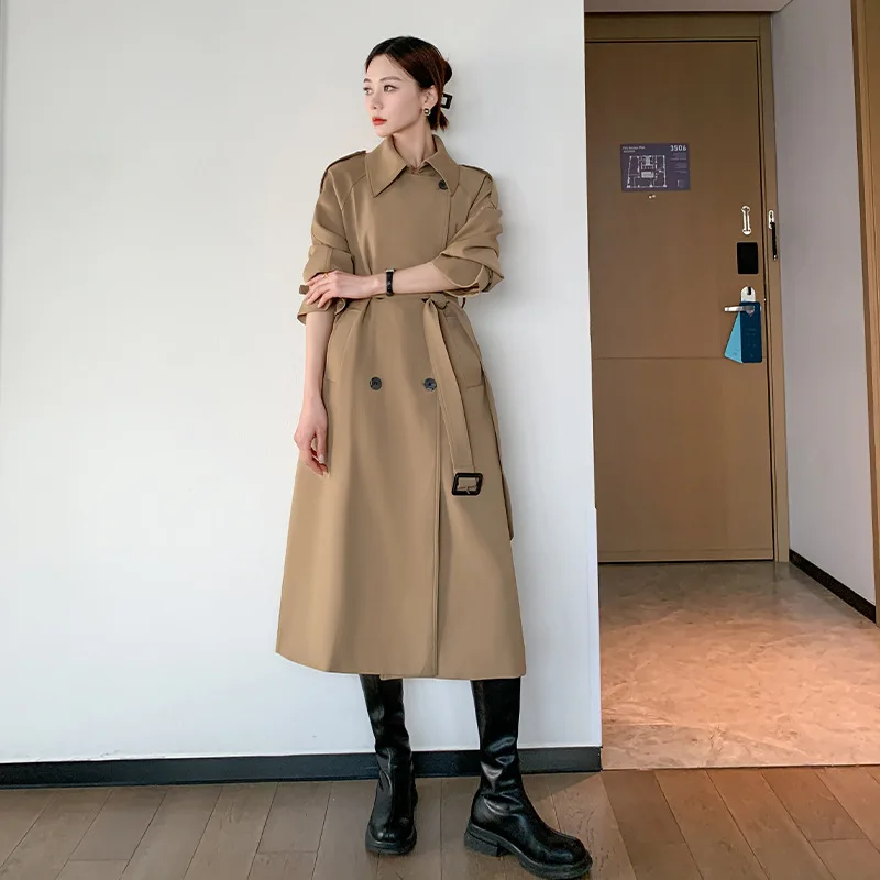 SuperAen 2026 Весенне-осеннее пальто в новом английском стиле, свободное, на шнуровке, длинное, винтажное, для женщин, двубортное
SuperAen 2026 Весенне-осеннее пальто в новом английском стиле, свободное, на шнуровке, длинное, винтажное, для женщин, двубортное