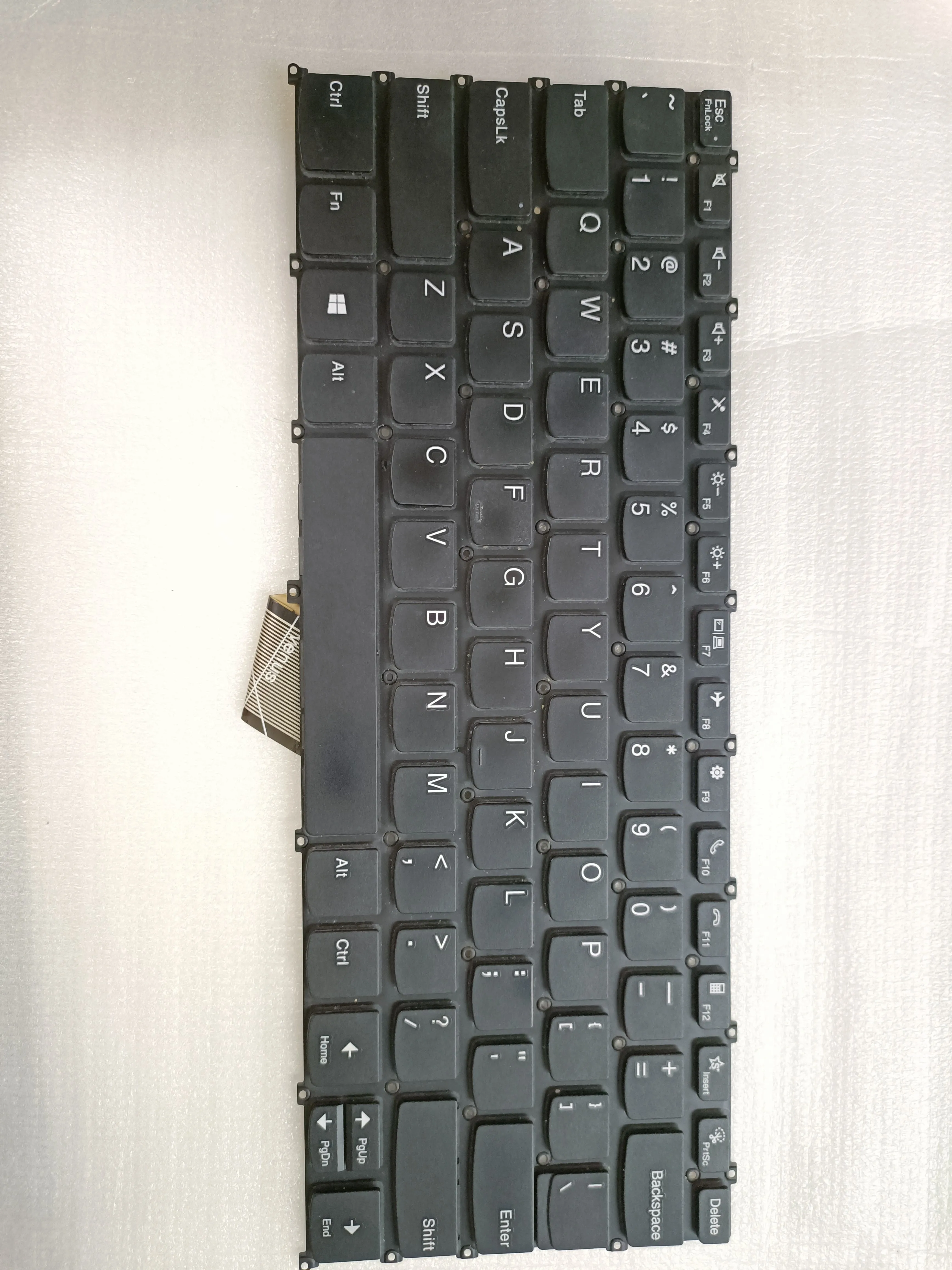 Б/у оригинальная клавиатура для ноутбука Lenovo Zhaoyang K4e-ITL K4E-ARE E4-ITL, черная
Б/у оригинальная клавиатура для ноутбука Lenovo Zhaoyang K4e-ITL K4E-ARE E4-ITL, черная