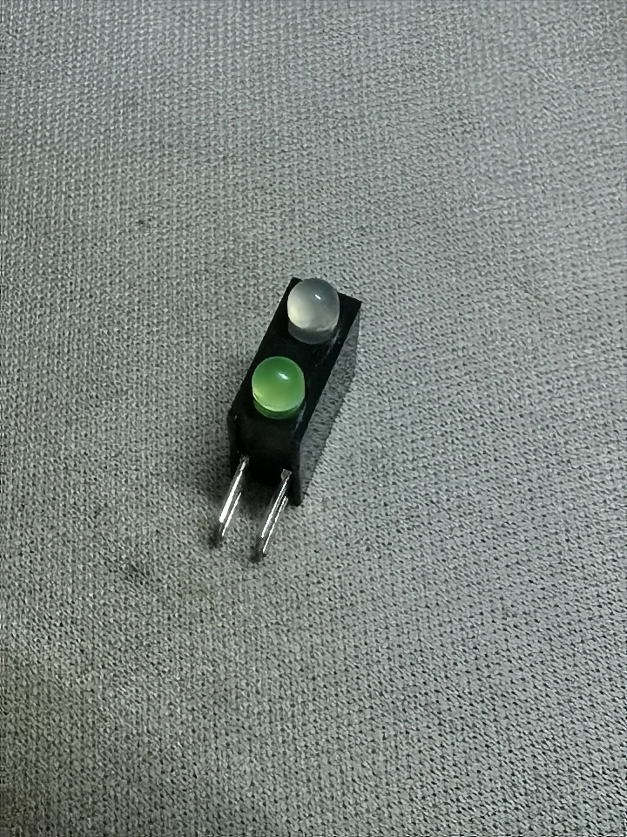 50Pcs/WP937MD/GYWGD in-line two-color LED indicator PCB light yellow-green two-color + green
50Pcs/WP937MD/GYWGD in-line two-color LED indicator PCB light yellow-green two-color + green