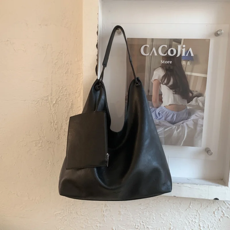 PU Leather Commuter Fashion Vintage Casual Tote Bag Maillard Stylish Crossbody Bags for Women Texture Large Capacity Temperament
PU Leather Commuter Fashion Vintage Casual Tote Bag Maillard Stylish Crossbody Bags for Women Texture Large Capacity Temperament