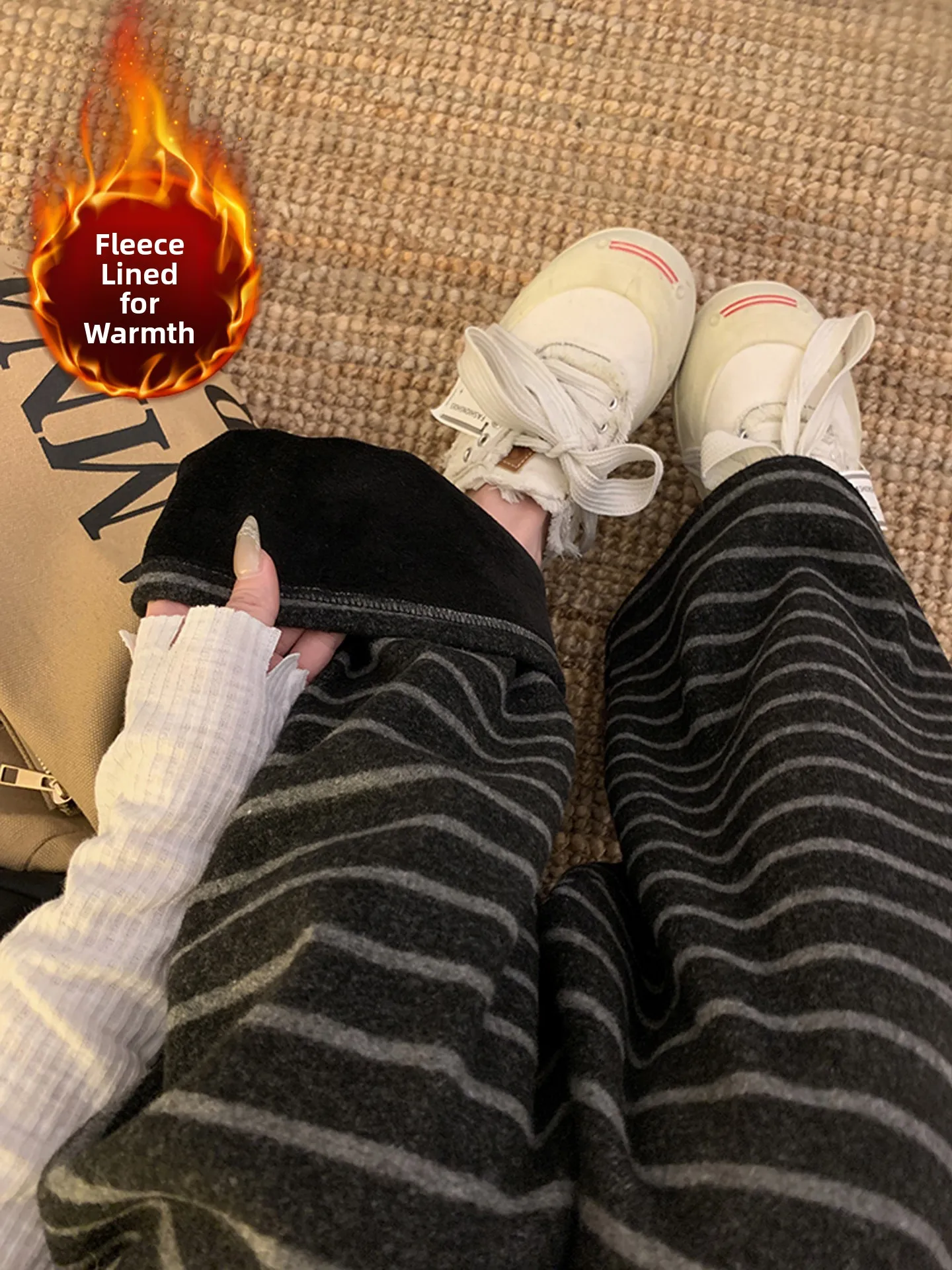 Color Block Striped Woolen Fleece Wide Leg Pants Casual Autumn Winter Women's Fashion Trousers High Waist Straight Cut
Color Block Striped Woolen Fleece Wide Leg Pants Casual Autumn Winter Women's Fashion Trousers High Waist Straight Cut
