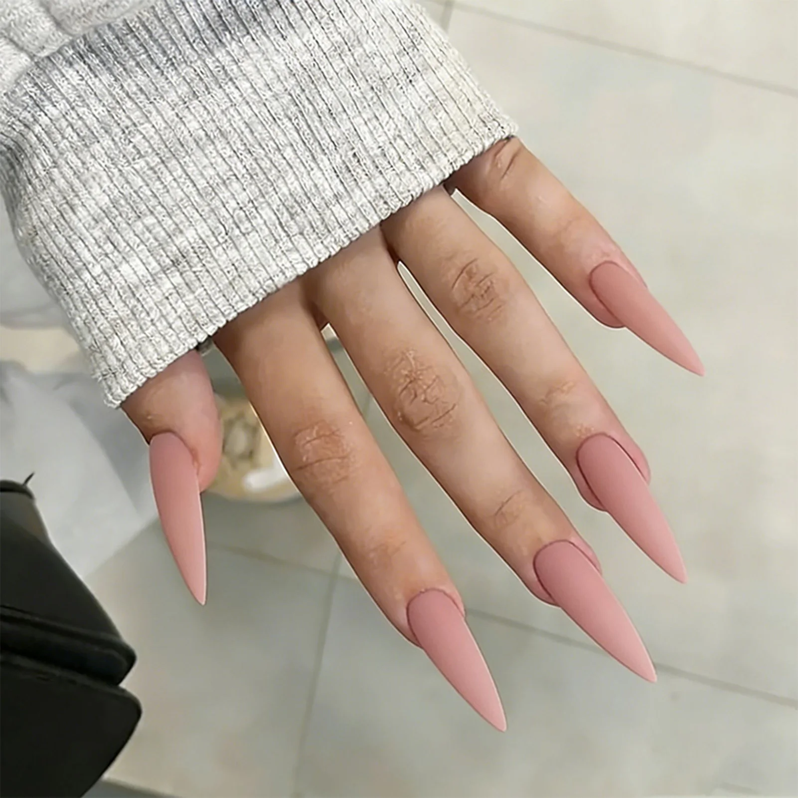 Spicy Girls Long Stiletto False Nails 24Pcs Frosted Pink Press On Nails Charm Manicure Full Cover Fake Nails for Daily and Party
Spicy Girls Long Stiletto False Nails 24Pcs Frosted Pink Press On Nails Charm Manicure Full Cover Fake Nails for Daily and Party