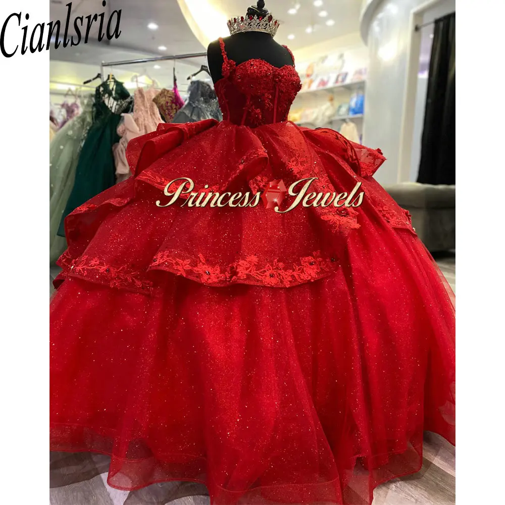 Red Spaghetti Strap Ruffles Quinceanera Dresses Ball Gown Glitter Crystal Appliques Lace Sweet 15 Birthday
Red Spaghetti Strap Ruffles Quinceanera Dresses Ball Gown Glitter Crystal Appliques Lace Sweet 15 Birthday
