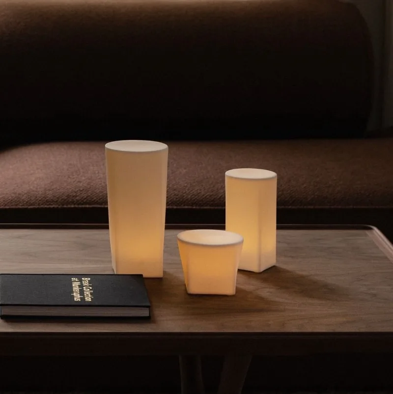 Светодиодная матовая свеча из костяного фарфора, атмосфера, скульптурный ночник
Светодиодная матовая свеча из костяного фарфора, атмосфера, скульптурный ночник
