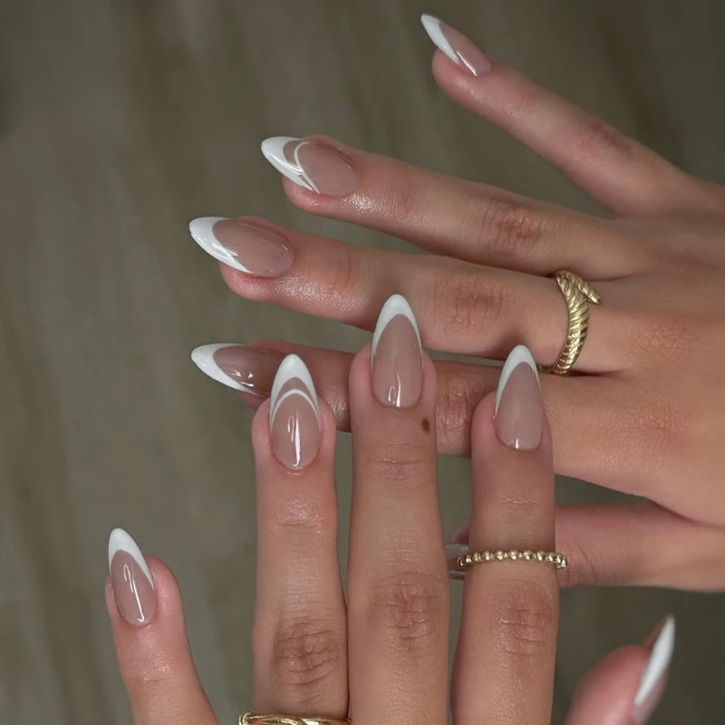 24PCS French Trim Press On Nails Full Set Fake Nail Tips Pink Square Fingertip Love Design Sweet Nails Glisten Press On Nail
24PCS French Trim Press On Nails Full Set Fake Nail Tips Pink Square Fingertip Love Design Sweet Nails Glisten Press On Nail