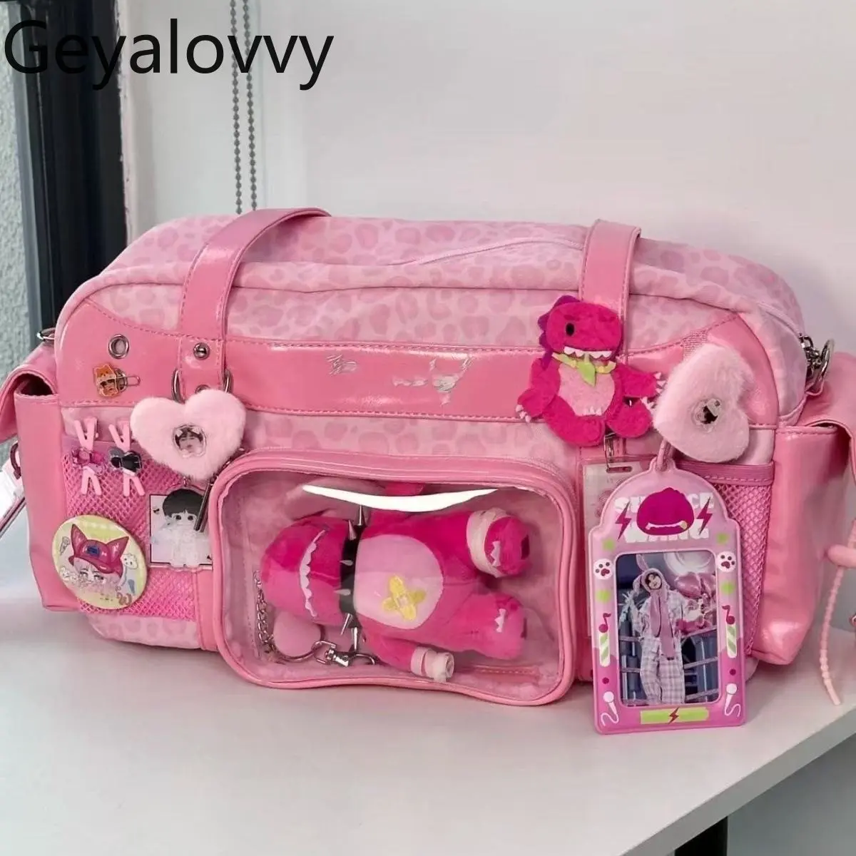 Новая розовая сумка через плечо с леопардовым принтом, большая вместимость, милая повседневная сумка для женщин, весна-осень, модная и стильная
Новая розовая сумка через плечо с леопардовым принтом, большая вместимость, милая повседневная сумка для женщин, весна-осень, модная и стильная