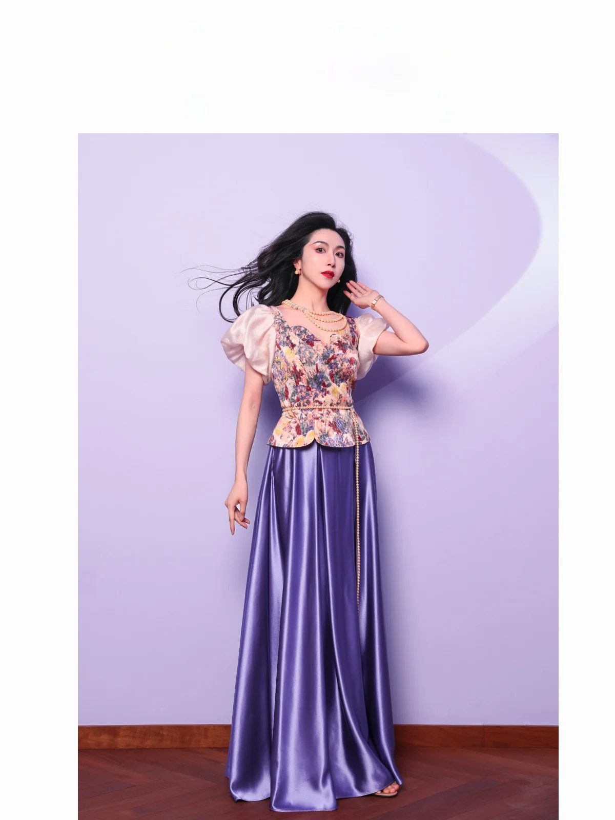 Xuan ng Ji Summer Faion Oil Painting Feel Bubble Sve irt Women's Removable Print Che Straight Tube Original Design
Xuan ng Ji Summer Faion Oil Painting Feel Bubble Sve irt Women's Removable Print Che Straight Tube Original Design