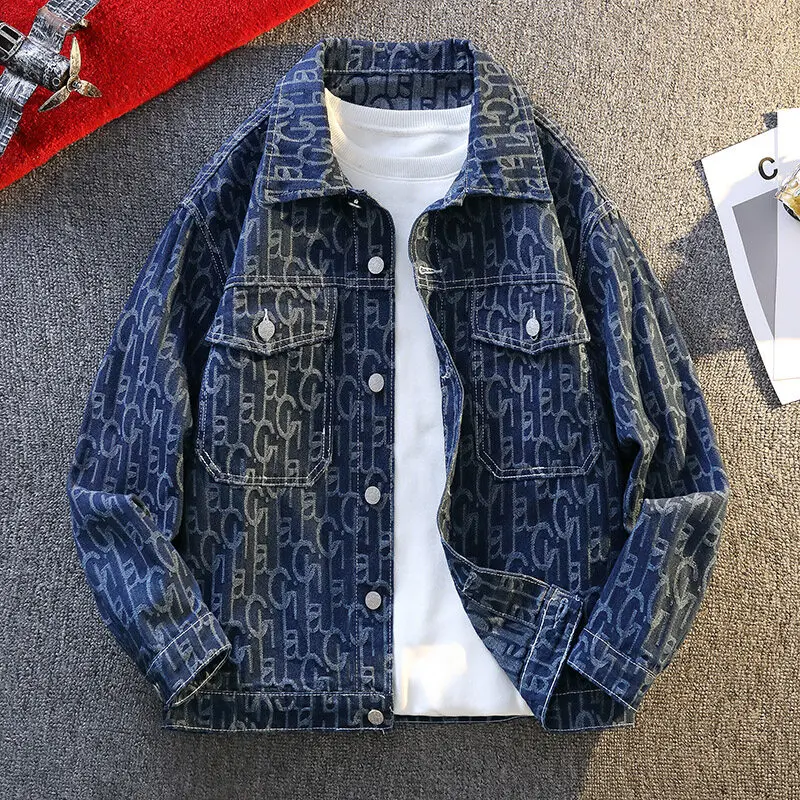 2025 spring Men's Slim Fashion denim Jacket Loose Turn Down Collar Coat letter pattern jackets Outerwear male Streetwear M-4XL
2025 spring Men's Slim Fashion denim Jacket Loose Turn Down Collar Coat letter pattern jackets Outerwear male Streetwear M-4XL