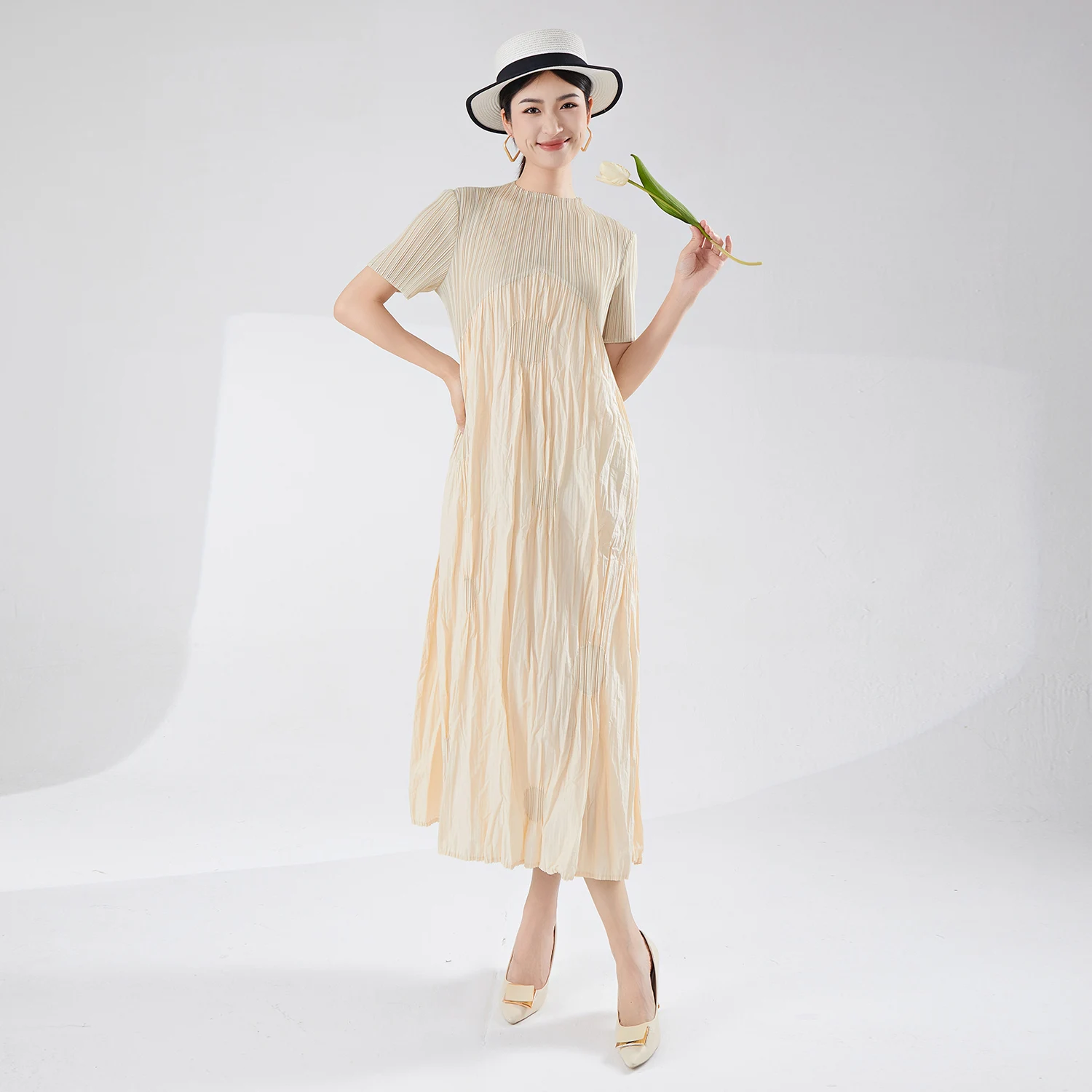Miyake Women's Summer Fashion Pleated Dress Elegant Solid Color Design Loose Plus Size Sleeved-Factory Wholesale
Miyake Women's Summer Fashion Pleated Dress Elegant Solid Color Design Loose Plus Size Sleeved-Factory Wholesale