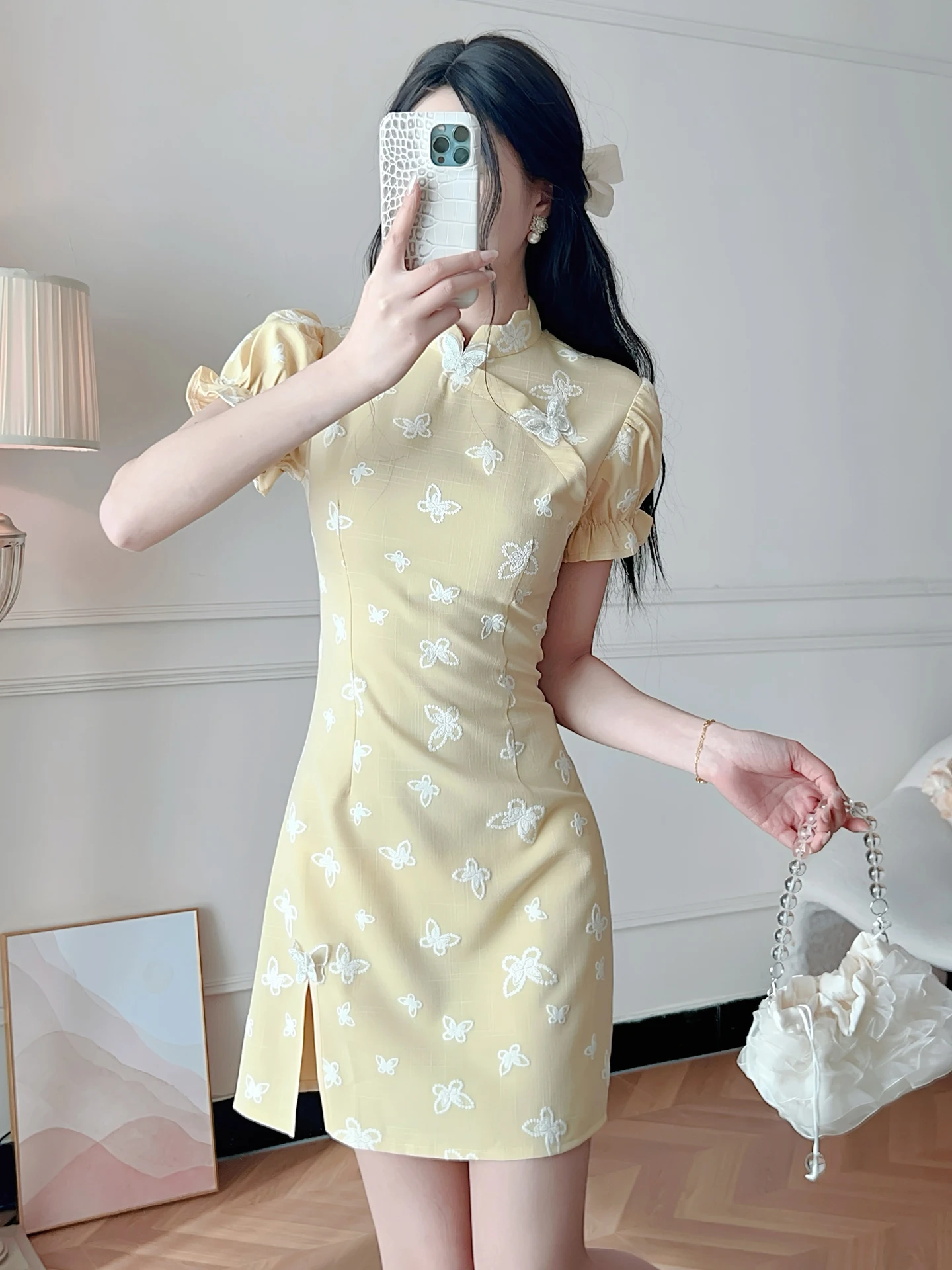 New Chinese Style Sweet Short Qipao Dress Size Daily Wear Breathable Comfortable Short Sleeve Low Slit Spring Collection
New Chinese Style Sweet Short Qipao Dress Size Daily Wear Breathable Comfortable Short Sleeve Low Slit Spring Collection