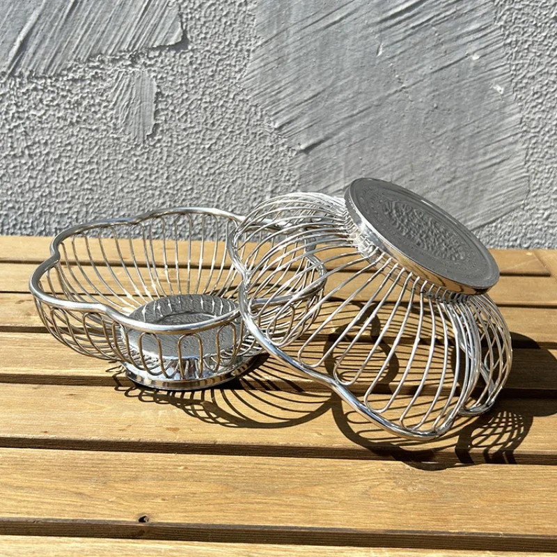 304 Stainless Steel Storage Basket Hollow Out Fruit Tray Living Room Snacks Organizing Baskets Exquisite Practical Home Supplies
304 Stainless Steel Storage Basket Hollow Out Fruit Tray Living Room Snacks Organizing Baskets Exquisite Practical Home Supplies