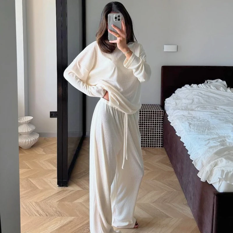 2025 Autumn/Winter New Solid Color Cotton Yarn Lazy Style Personalized Long Sleeve Top and Pants Two Piece Set for Women
2025 Autumn/Winter New Solid Color Cotton Yarn Lazy Style Personalized Long Sleeve Top and Pants Two Piece Set for Women