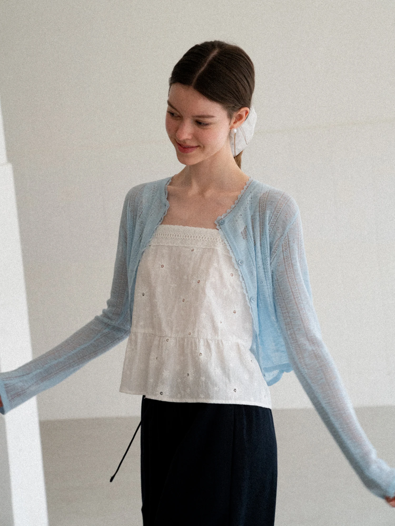 EGGKA Gentle Lace Trim Knitted Lightweight Hollow Soft Women's Summer Long Sleeve Air Conditioning Cardigan round Neck Sun Pr...
EGGKA Gentle Lace Trim Knitted Lightweight Hollow Soft Women's Summer Long Sleeve Air Conditioning Cardigan round Neck Sun Pr...