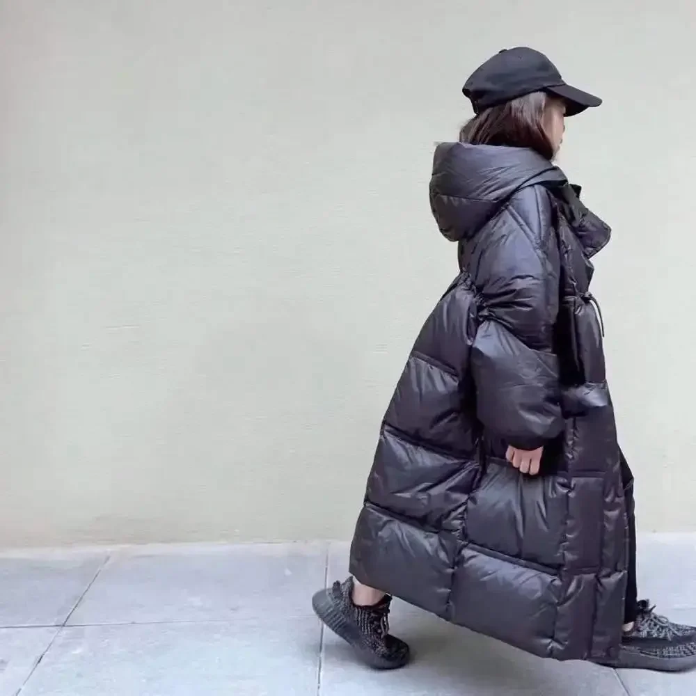 Детское длинное пальто, однотонная пуховая куртка с капюшоном, зимняя теплая одежда для мальчиков и девочек, модное длинное пальто, детская зимняя одежда
Детское длинное пальто, однотонная пуховая куртка с капюшоном, зимняя теплая одежда для мальчиков и девочек, модное длинное пальто, детская зимняя одежда