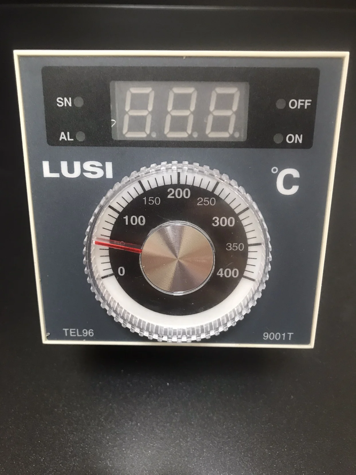 LUSI oven special temperature control meter thermostat, digital display temperature controller TEL96-9001T oven accessories
LUSI oven special temperature control meter thermostat, digital display temperature controller TEL96-9001T oven accessories