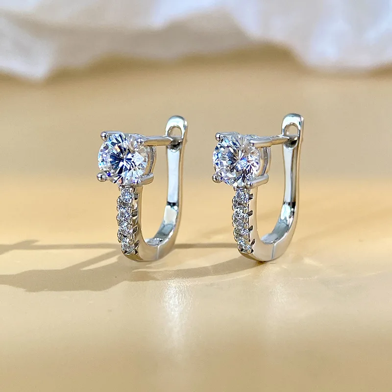 D-color Moissanite earrings s925 sterling silver, light luxury and high-end fashion jewelry with GRA certificate
D-color Moissanite earrings s925 sterling silver, light luxury and high-end fashion jewelry with GRA certificate