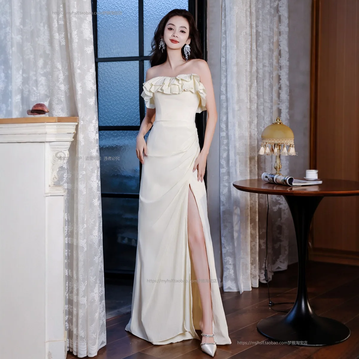 New Morning Gowns Engagement Evening Dress High-End Affordable Luxury Niche Light Wedding Dress off-Shoulder Banquet
New Morning Gowns Engagement Evening Dress High-End Affordable Luxury Niche Light Wedding Dress off-Shoulder Banquet