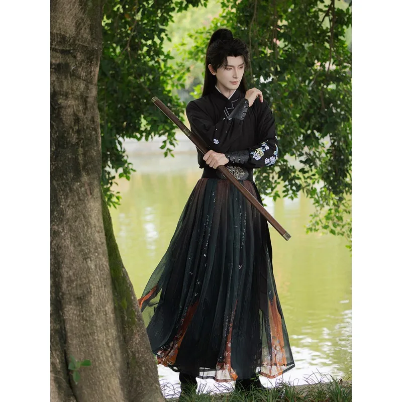Hanfu men and women spring and summer knight handsome cool ancient clothing daily national style long dress embroidery
Hanfu men and women spring and summer knight handsome cool ancient clothing daily national style long dress embroidery