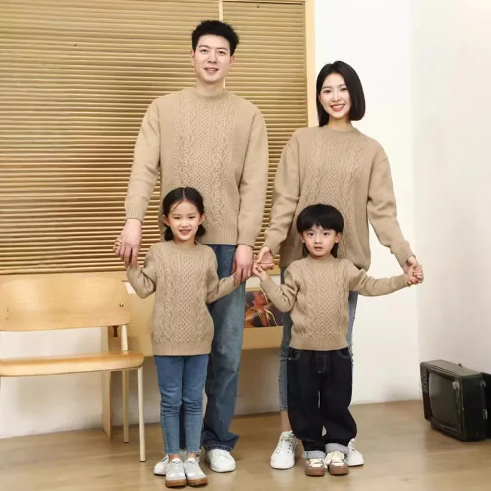 Khaki Jumpers for The Family Winter Long Sleeve Tops Parents and Children Knit Sweater Mother Father and Daughter Son Clothes
Khaki Jumpers for The Family Winter Long Sleeve Tops Parents and Children Knit Sweater Mother Father and Daughter Son Clothes