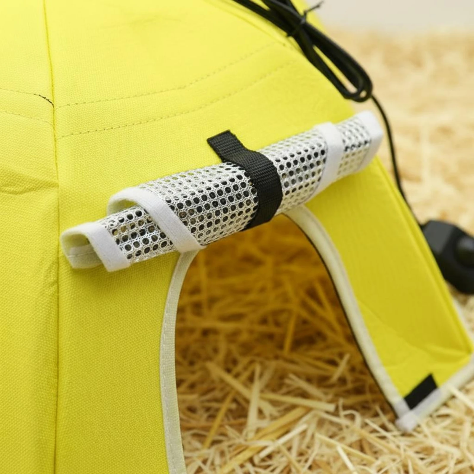 Chick Brooding Tent Reflective Reflective Lining Brooder Heater Tent Pet Heating Inline Switch Pet Care European Plug
Chick Brooding Tent Reflective Reflective Lining Brooder Heater Tent Pet Heating Inline Switch Pet Care European Plug