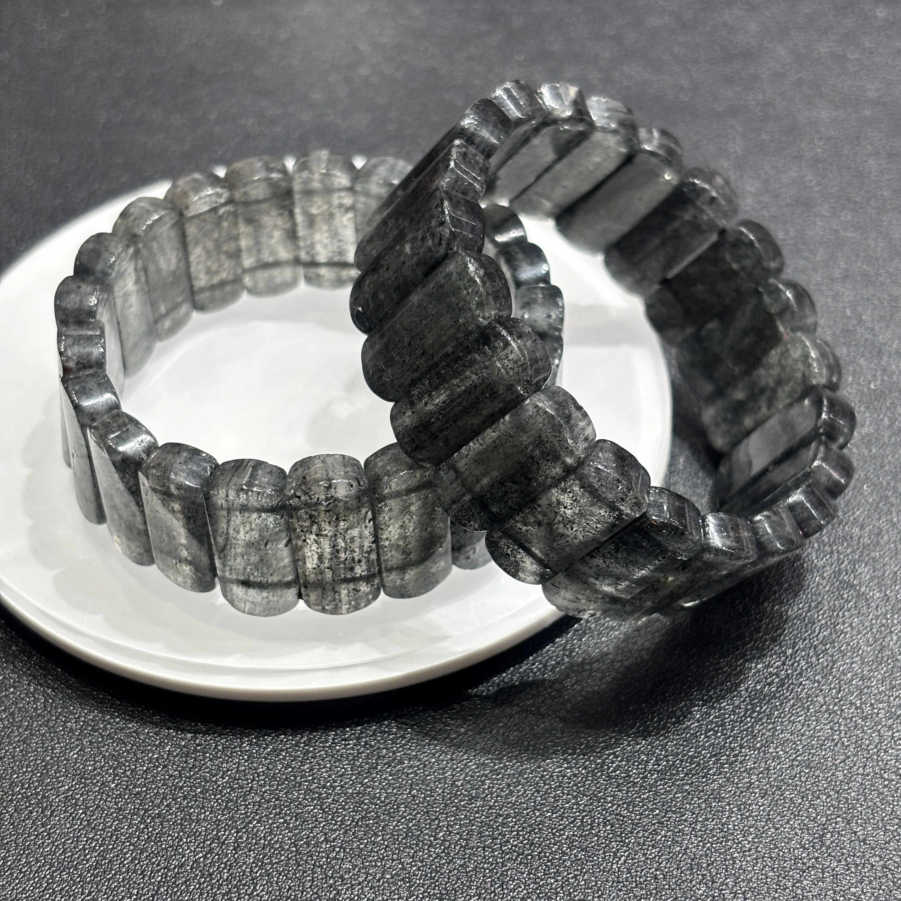Natural Black Strawberry Quartz Bracelet, Flat BeadMinimalist Crystal Jewelry,Gothic Mysterious Style,Dark Stone hand chain
Natural Black Strawberry Quartz Bracelet, Flat BeadMinimalist Crystal Jewelry,Gothic Mysterious Style,Dark Stone hand chain