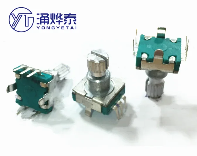 1 шт. YYT EC11 энкодерный переключатель 30 позиций 15 импульсов 12 мм длина зубчатого вала автомобильный энкодер
1 шт. YYT EC11 энкодерный переключатель 30 позиций 15 импульсов 12 мм длина зубчатого вала автомобильный энкодер