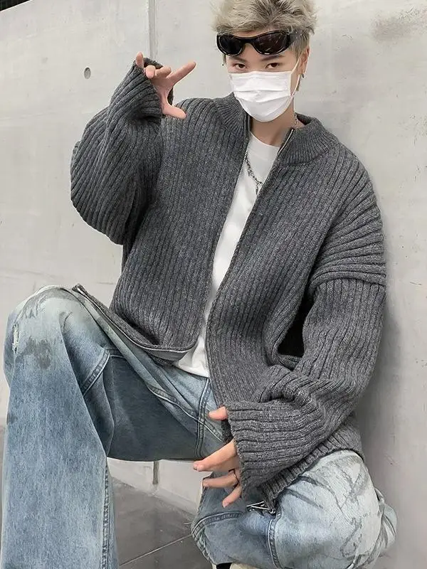 Мужской винтажный вязаный кардиган на молнии в американском уличном стиле, осенне-зимний, свободный, удлиненный, с открытыми рукавами
Мужской винтажный вязаный кардиган на молнии в американском уличном стиле, осенне-зимний, свободный, удлиненный, с открытыми рукавами