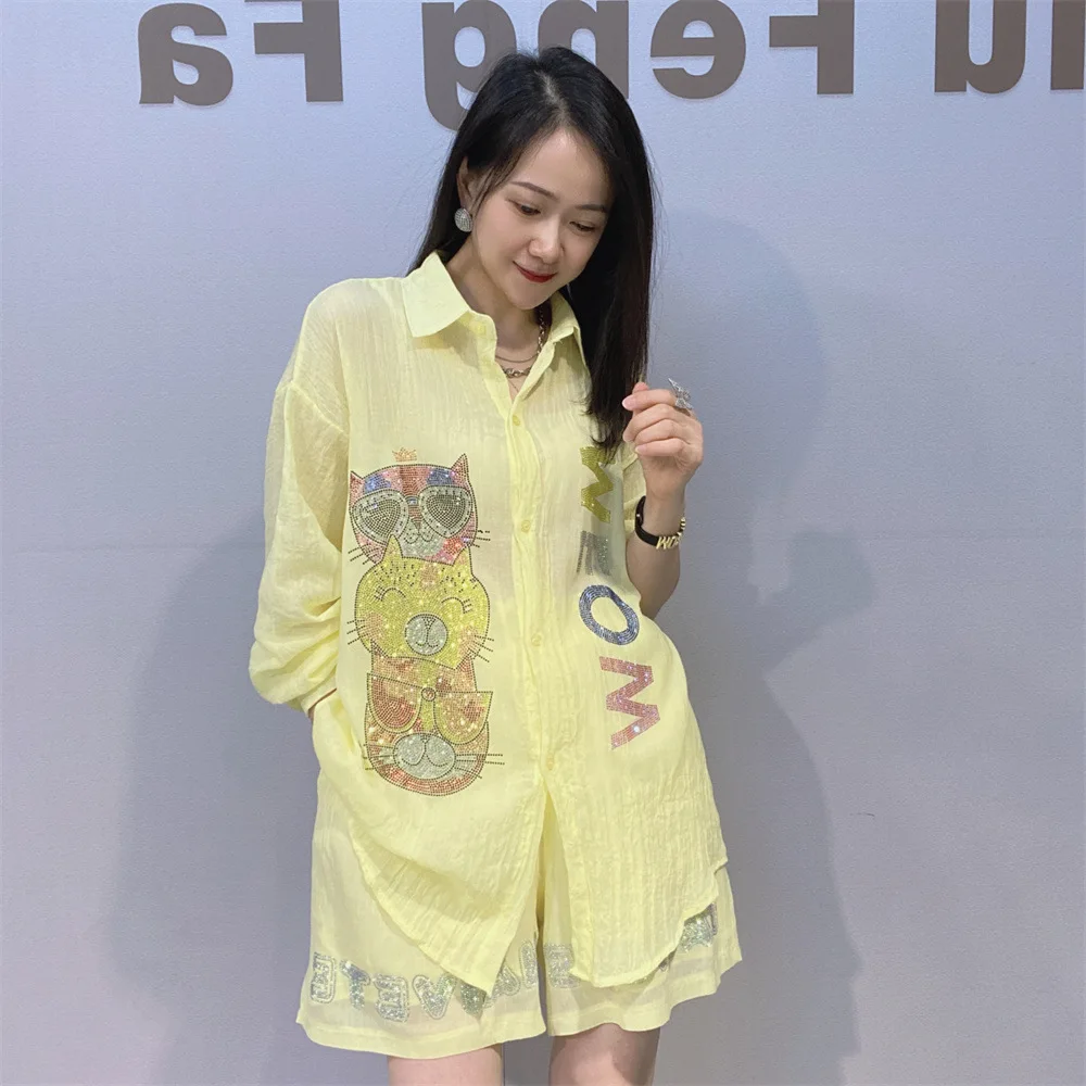 2026 New Summer Women Two-piece Set Hot Diamonds Loose Cotton-linen Long Sleeve Shirt Top + Elastic Waist Casual Wide Leg Shorts
2026 New Summer Women Two-piece Set Hot Diamonds Loose Cotton-linen Long Sleeve Shirt Top + Elastic Waist Casual Wide Leg Shorts