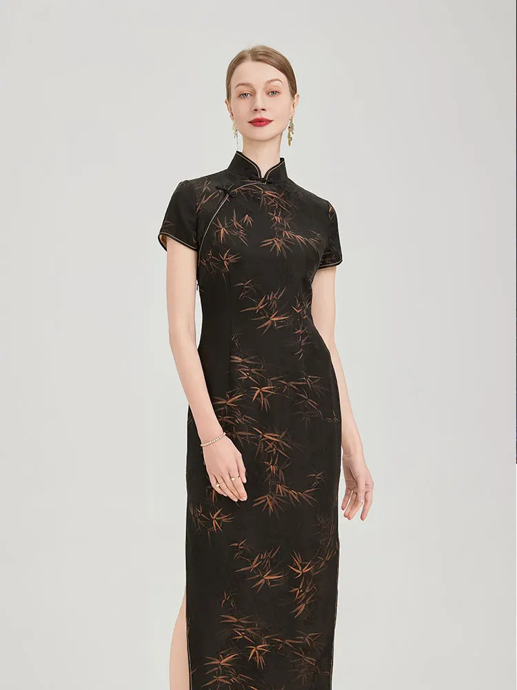 Элитное шелковое вечернее платье ручной работы, приталенное, в стиле ретро, дышащее, с коротким рукавом, с цветочным узором, женское ципао
Элитное шелковое вечернее платье ручной работы, приталенное, в стиле ретро, дышащее, с коротким рукавом, с цветочным узором, женское ципао