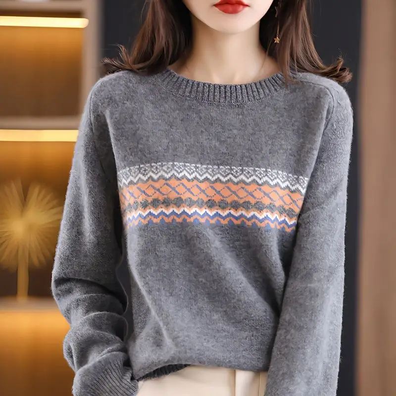 2024 New Autumn and Winter Jacquard Loose Sweater Women's Indoor Bag Classic Office Long Sleeve Round Neck Warm Top X115
2024 New Autumn and Winter Jacquard Loose Sweater Women's Indoor Bag Classic Office Long Sleeve Round Neck Warm Top X115